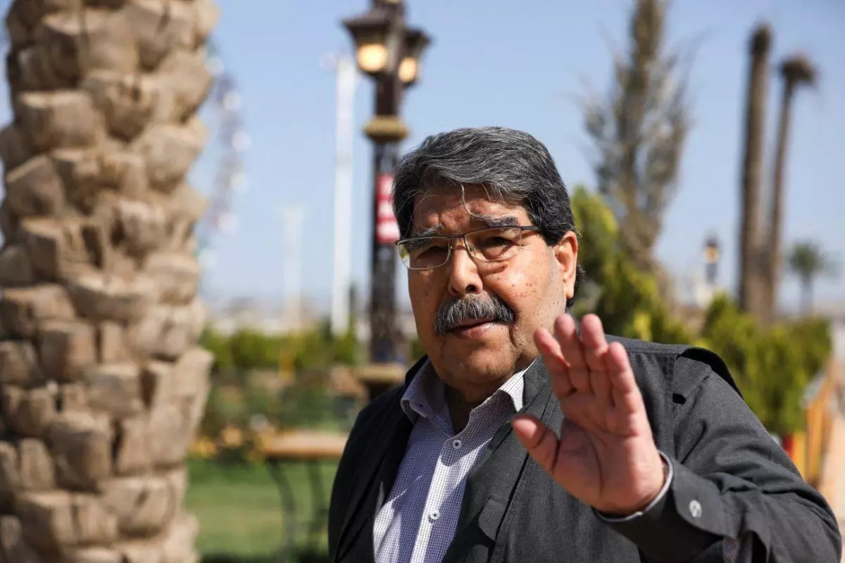 Salih Müslim'in Suriye'nin ve ülkedeki Kürtlerin geleceğine dair sözleri ne anlama geliyor?