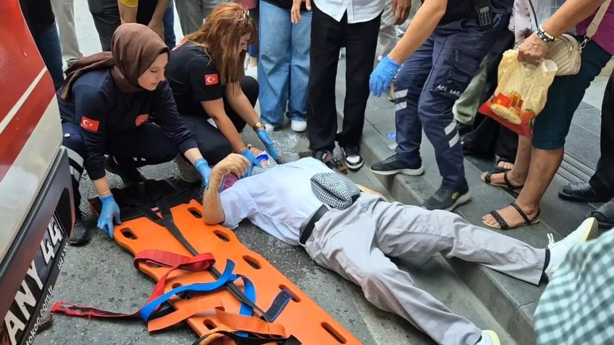 Samsun'da Motosiklet Yayaya Çarptı: Bir Yaralı