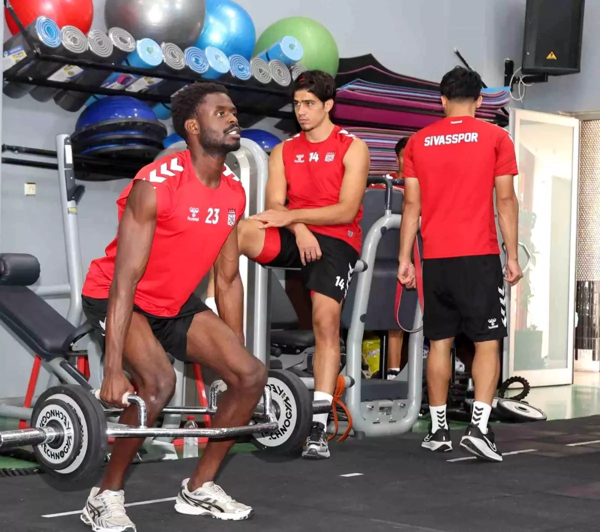 Özbelsan Sivasspor, Sarıyerspor Maçına Hazırlıklarını Sürdürüyor