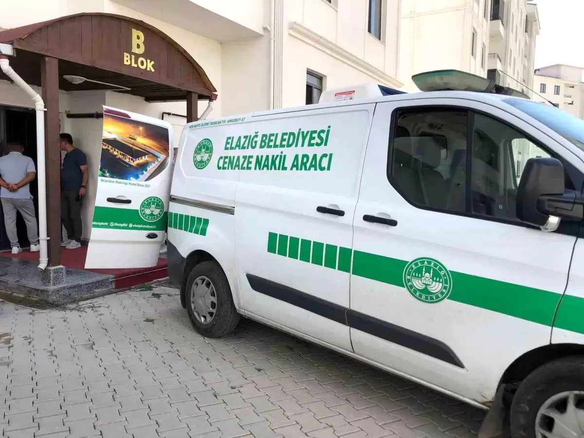 Evinde eşiyle birlikte gördüğü kişiyi öldüren başkomiser serbest