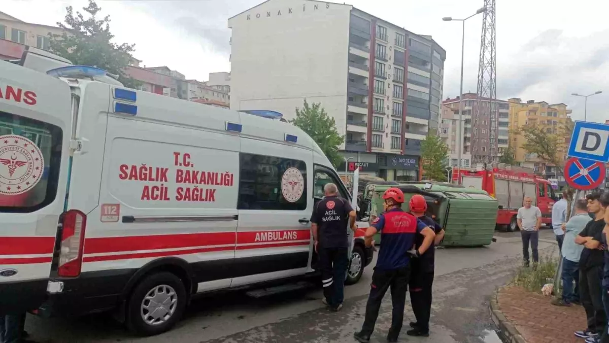 Zonguldak'ta Kontrolden Çıkan Araç Devrildi: Sürücü Yaralandı