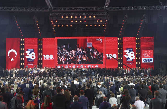 Kayyum kararı sonrası CHP'den olağanüstü kurultaya gidiyor