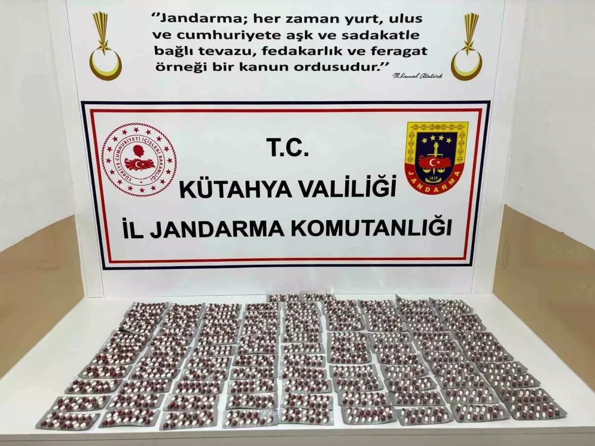 Kütahya'da Uyuşturucu Operasyonu: 1,410 Hap Ele Geçirildi