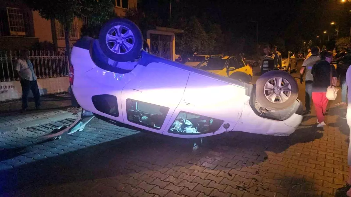 Nazilli'de Seyir Halindeki Otomobil Takla Attı, Sürücü Yaralı