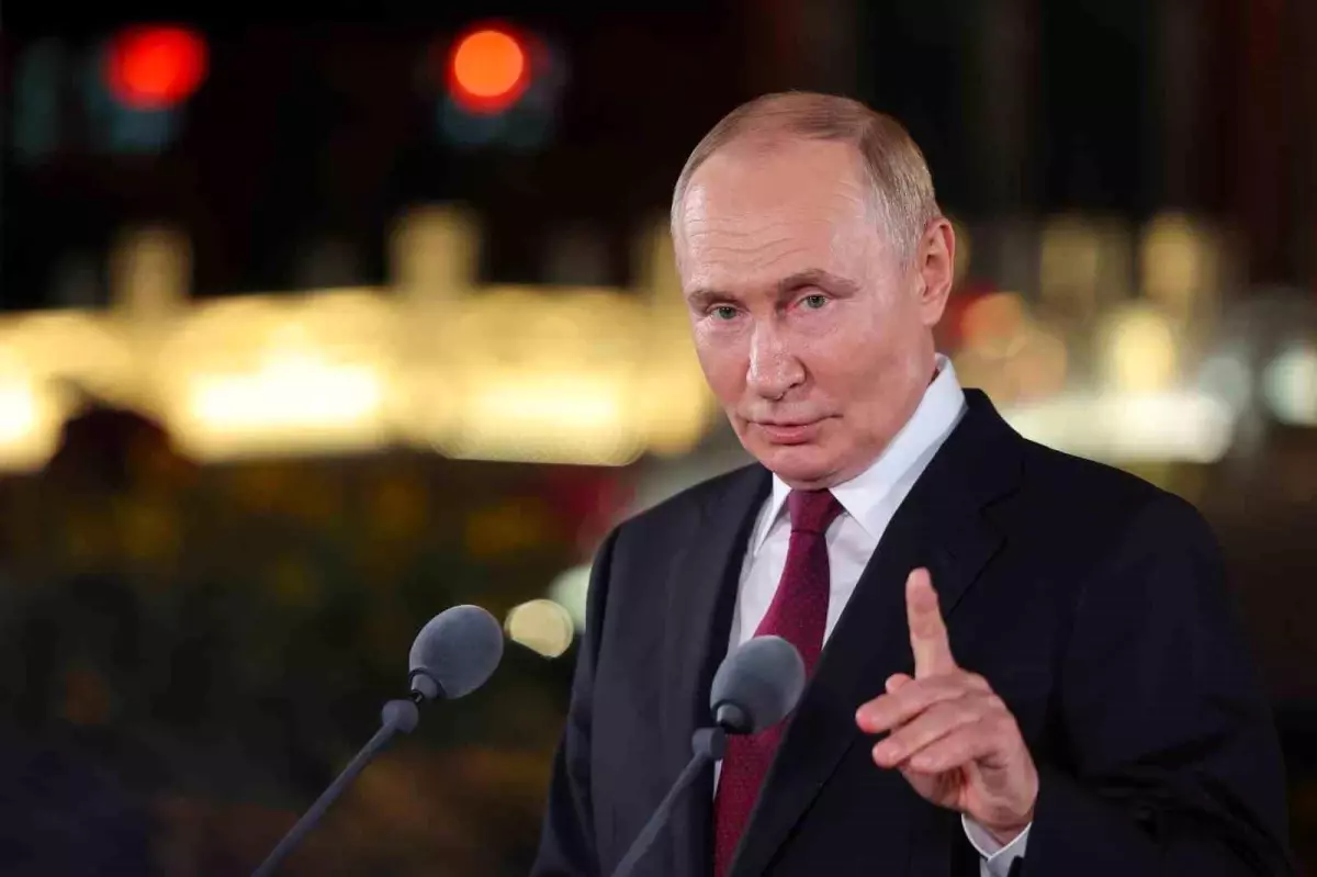 Putin'den Kuzey Kore'ye Tebrik Mesajı
