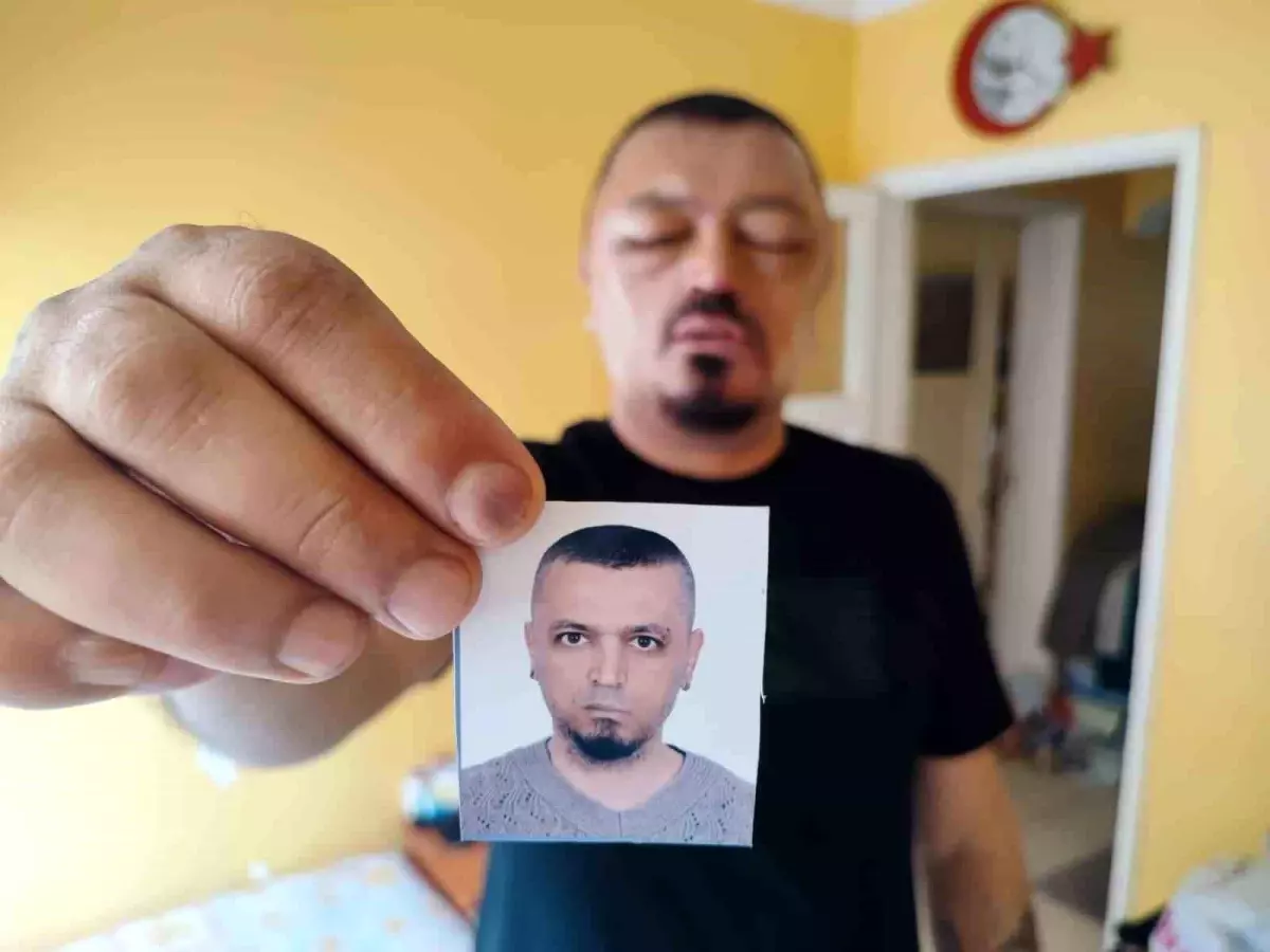 Berberin tavsiyesine uydu, arı sokmasından beter hale geldi