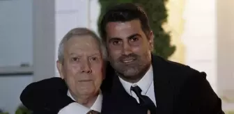 Volkan Demirel'in Aziz Yıldırım ile paylaştığı fotoğrafta yazdığı tek kelimelik not gündem oldu