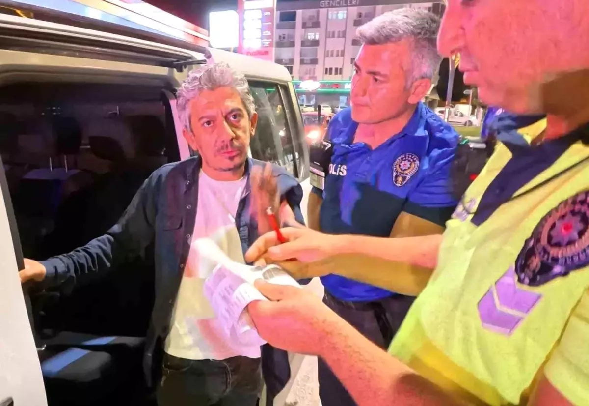 Aksaray'da Aşırı Alkollü Sürücü Kazaya Karıştı