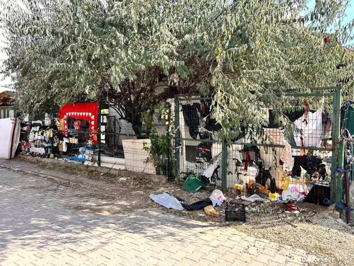 Sincan'da Çöplük Ev Sorunu: Mahalleli Rahatsız