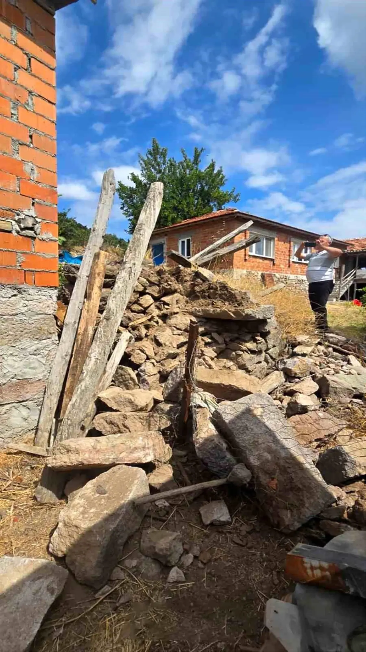 Balıkesir'de 4.9 Büyüklüğünde Deprem Meydana Geldi