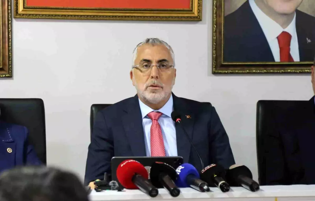 Çalışma ve Sosyal Güvenlik Bakanı Prof. Dr. Vedat Işıkhan Açıklaması