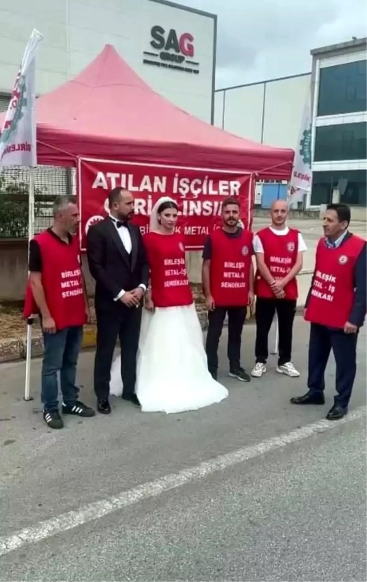 Düğününe Saatler Kala İşten Çıkarılan Ceylan Civelek Direnişe Geçti