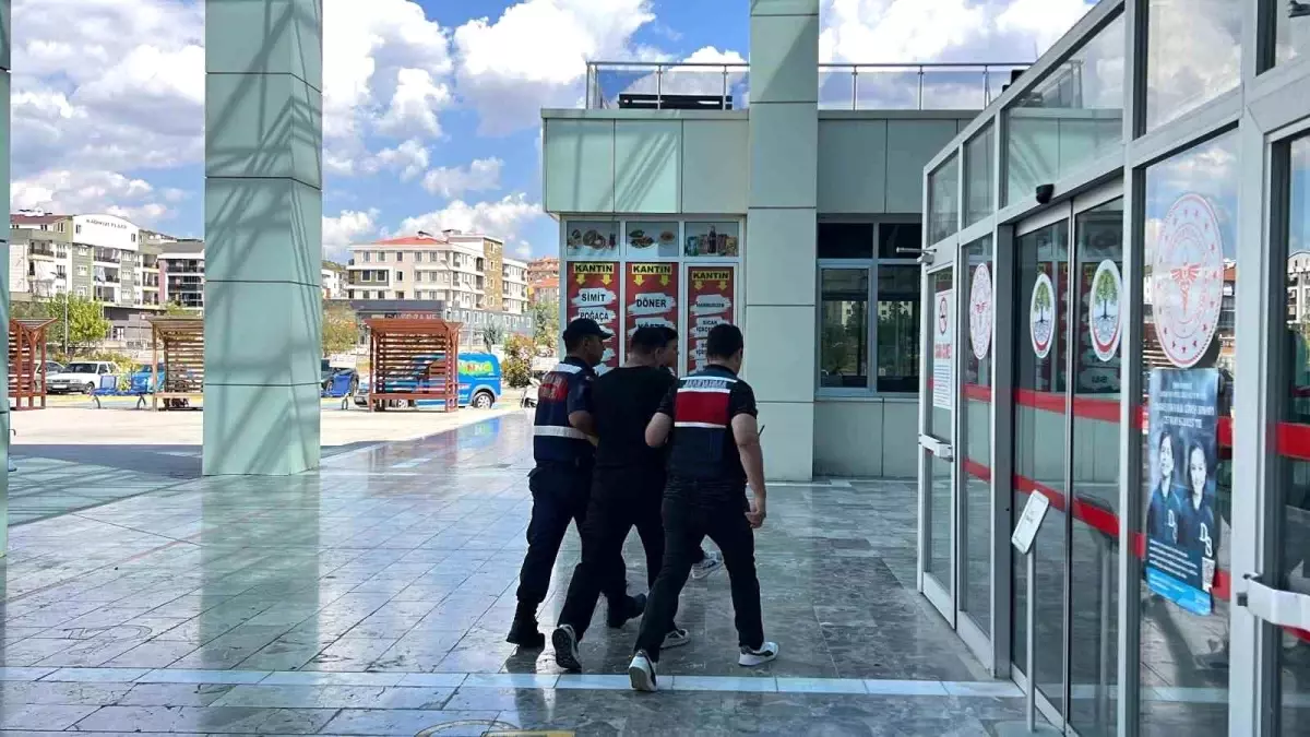 Trafik Kavgasında Ateş Açan Sürücü Tutuklandı
