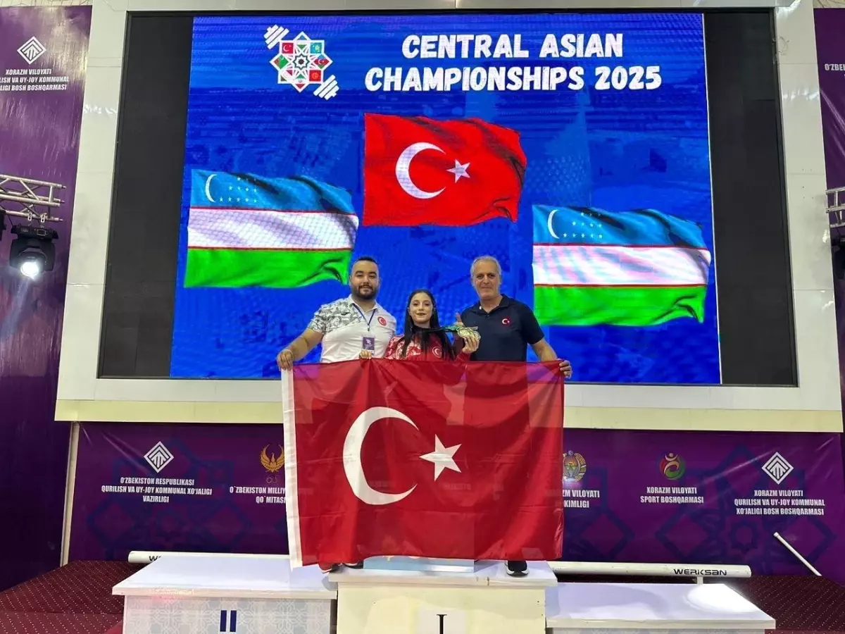Düzceli Milli Halterci Şevval İnce Asya Şampiyonu Oldu