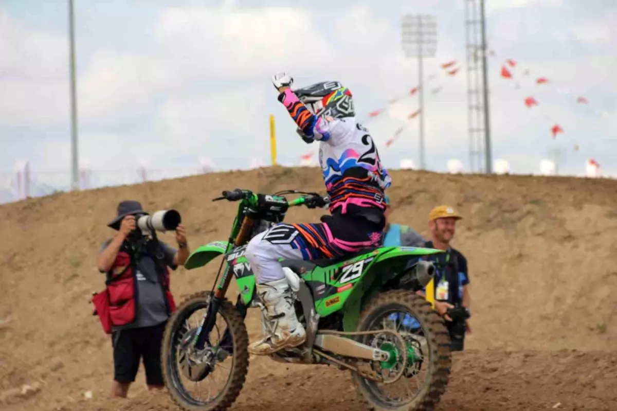 Dünya Motokros Şampiyonası ve EMX250 Final Yarışları Tamamlandı