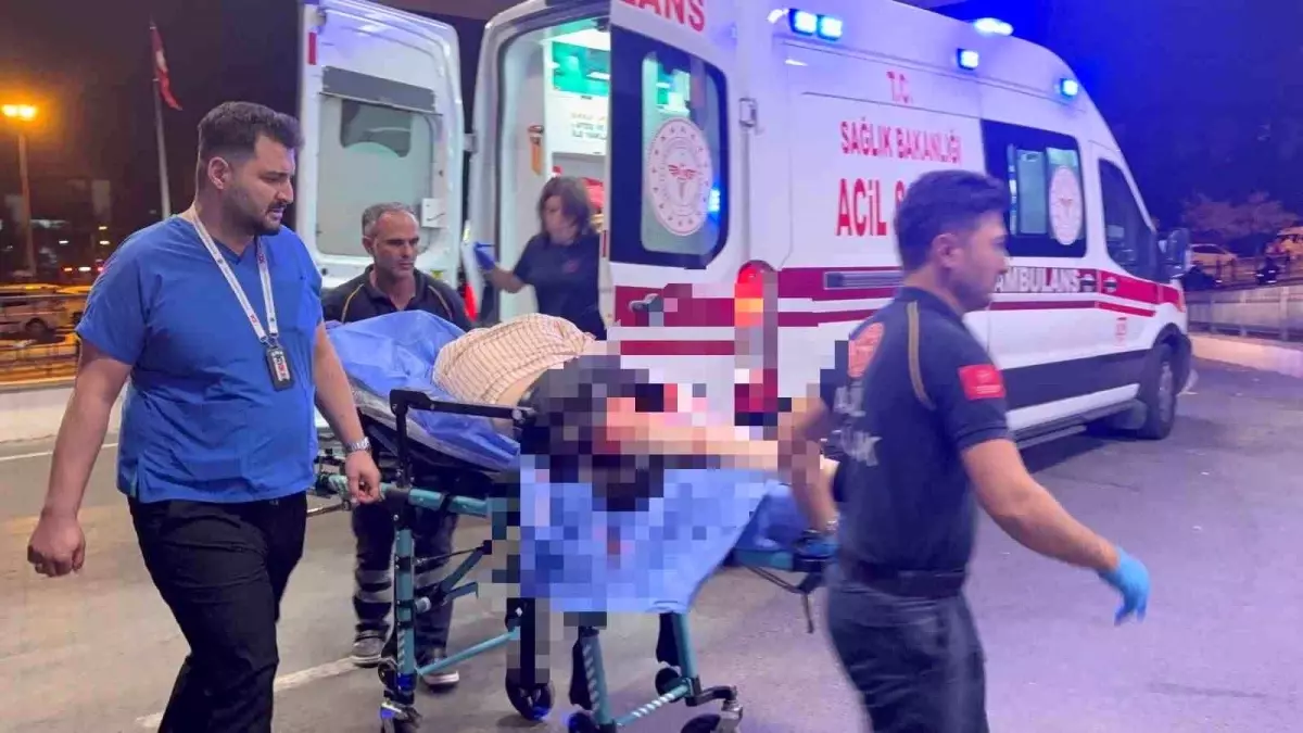 Kayseri'de Parkta Darp Edilen Şahıs Bıçaklandı
