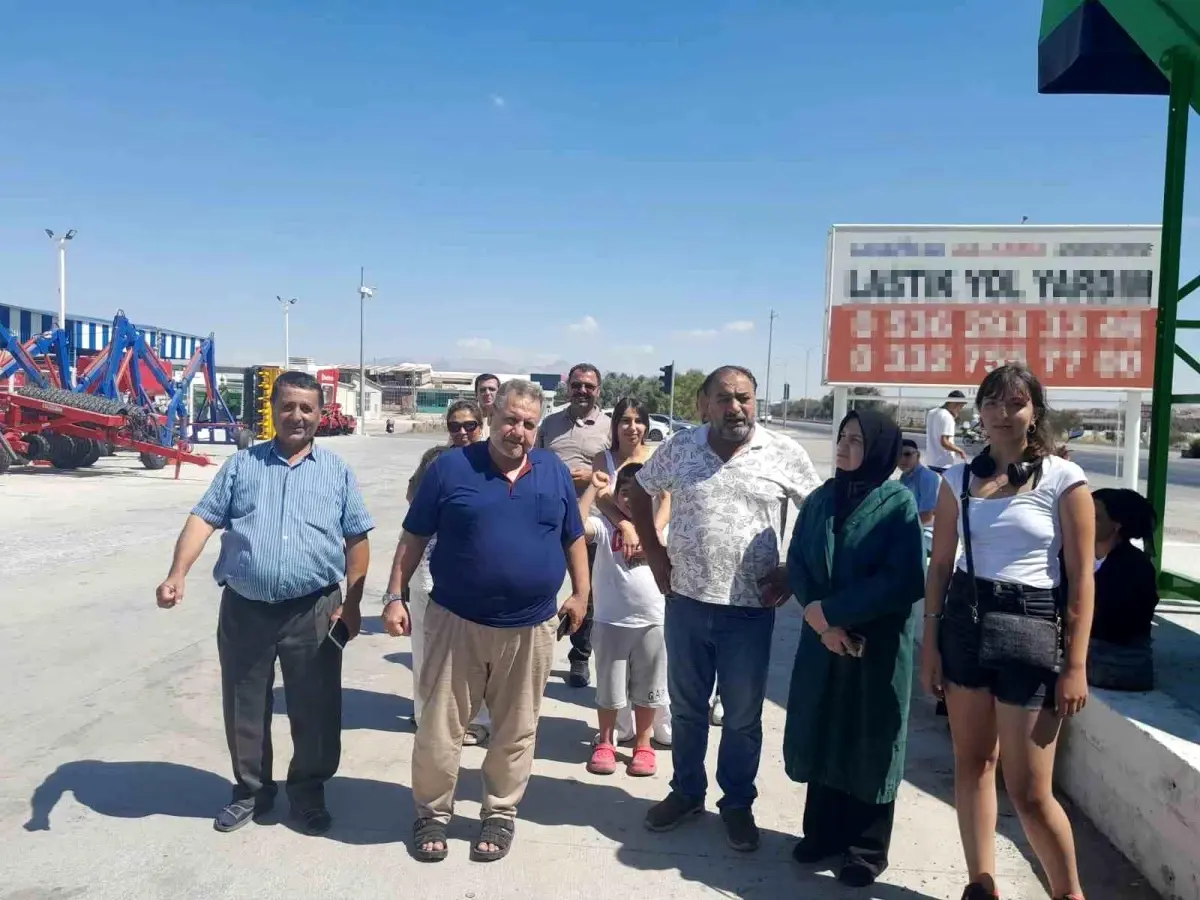 İzmir'den Adana'ya Giden Otobüs Yolda Kaldı, Yolcular Mağdur Oldu