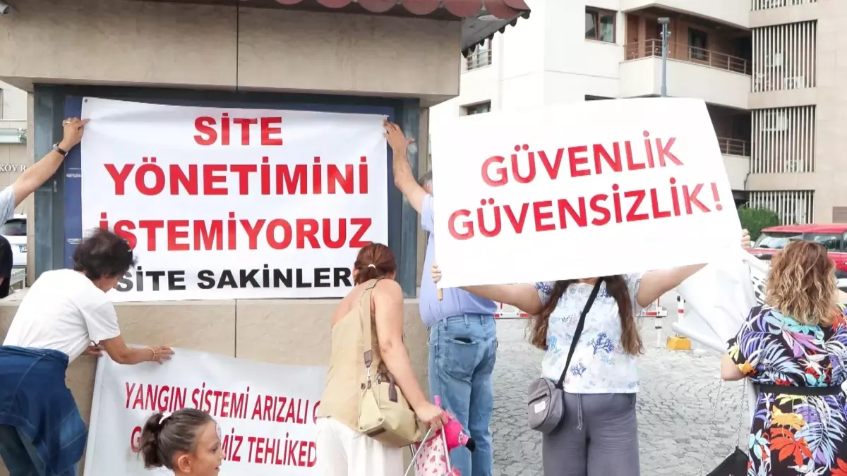 Küçükçekmece'deki Site Yönetimi Krizinde Yüksek Aidatlar ve Sahte Vekalet İddiaları