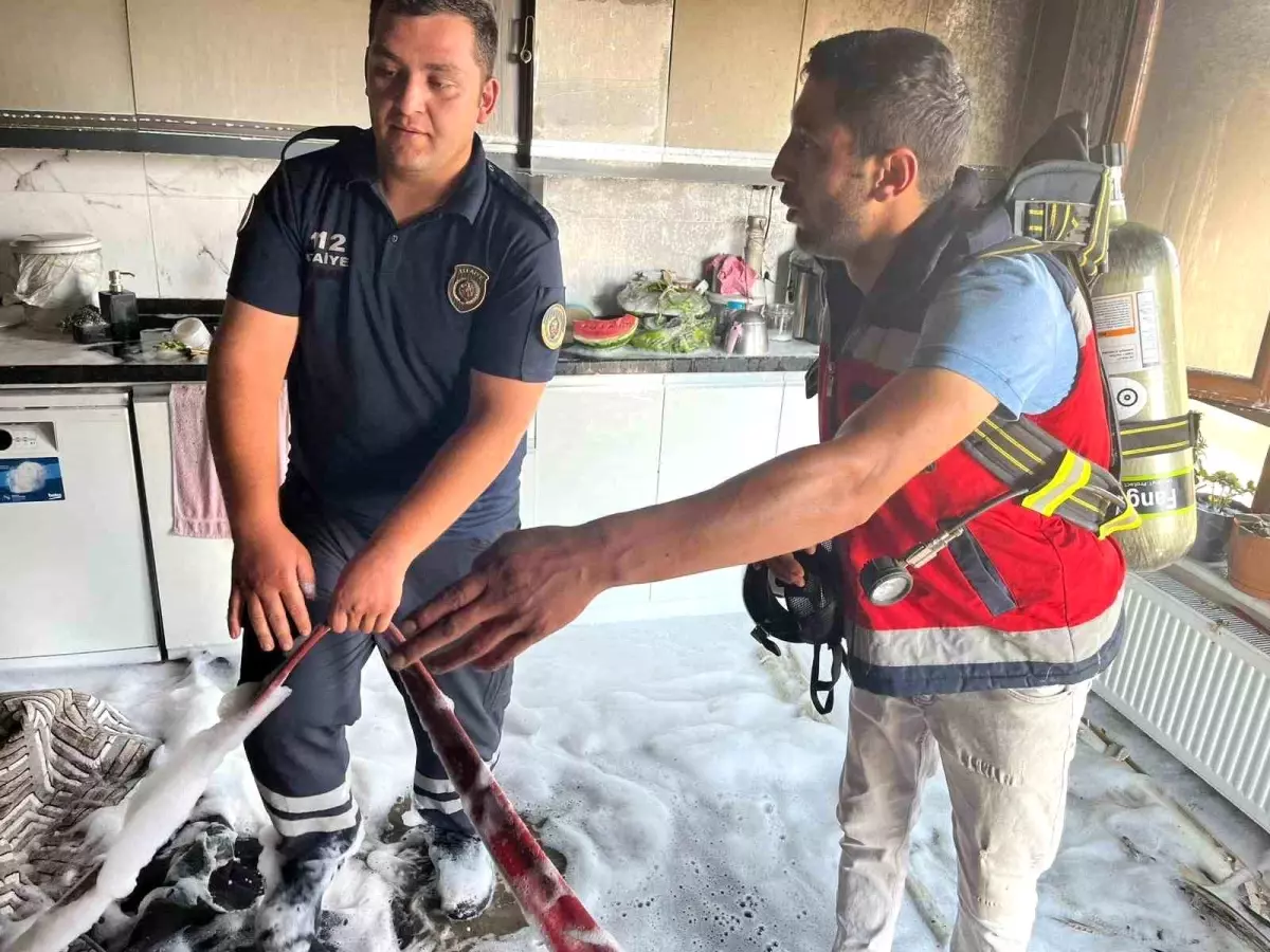 Isparta'da 5 Katlı Apartmanda Yangın Çıktı