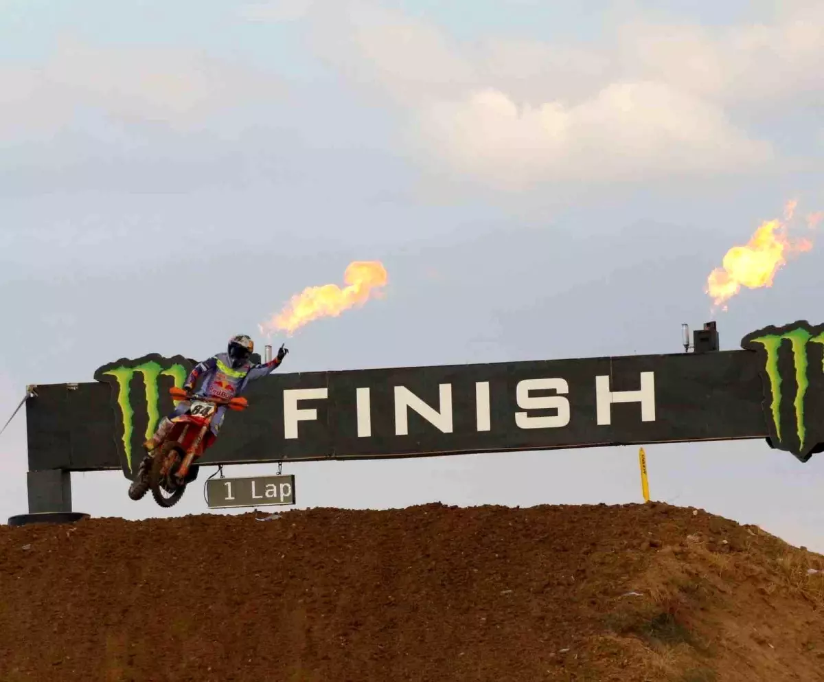 MXGP Dünya Motokros Şampiyonası'nda Şampiyon Herlings Jeffrey