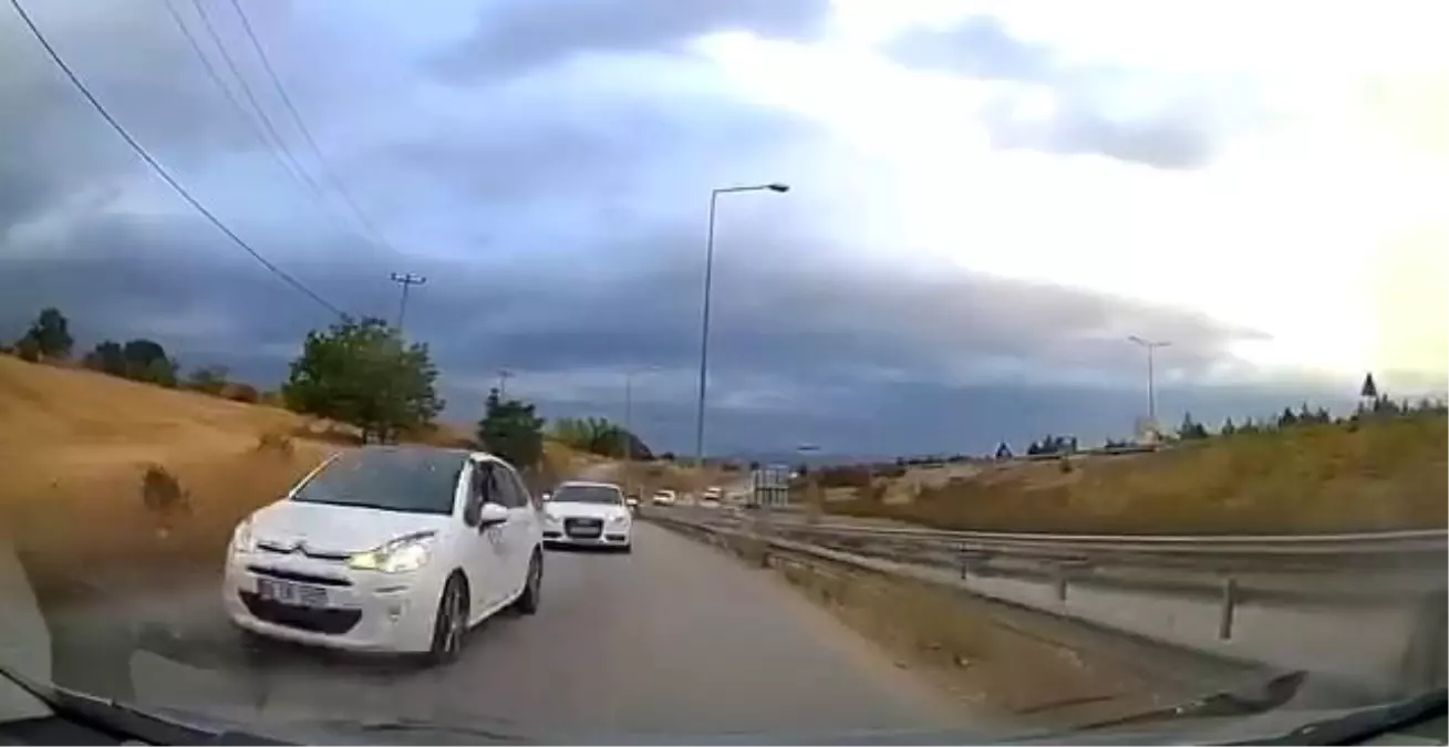 Bursa'da Düğün Konvoyu ile Yüz Yüze Gelen Sürücünün Korku Dolu Anları