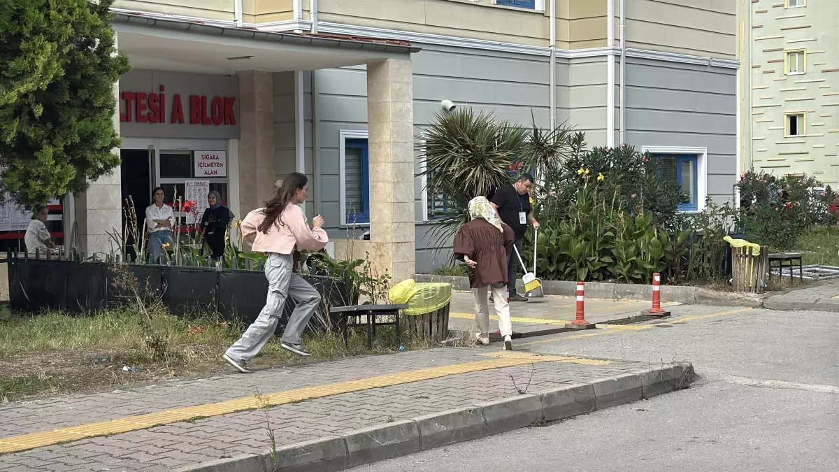 KPSS Sınavı Başladı, Geç Kalan Adaylar Giriş Yapamadı