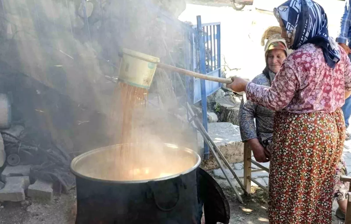 Manisa'da Pekmez Üretimine Başlandı