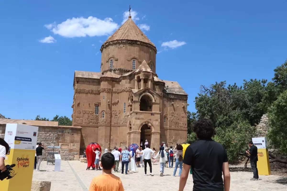 Akdamar Kilisesi'nde 13. Ayin Gerçekleşti