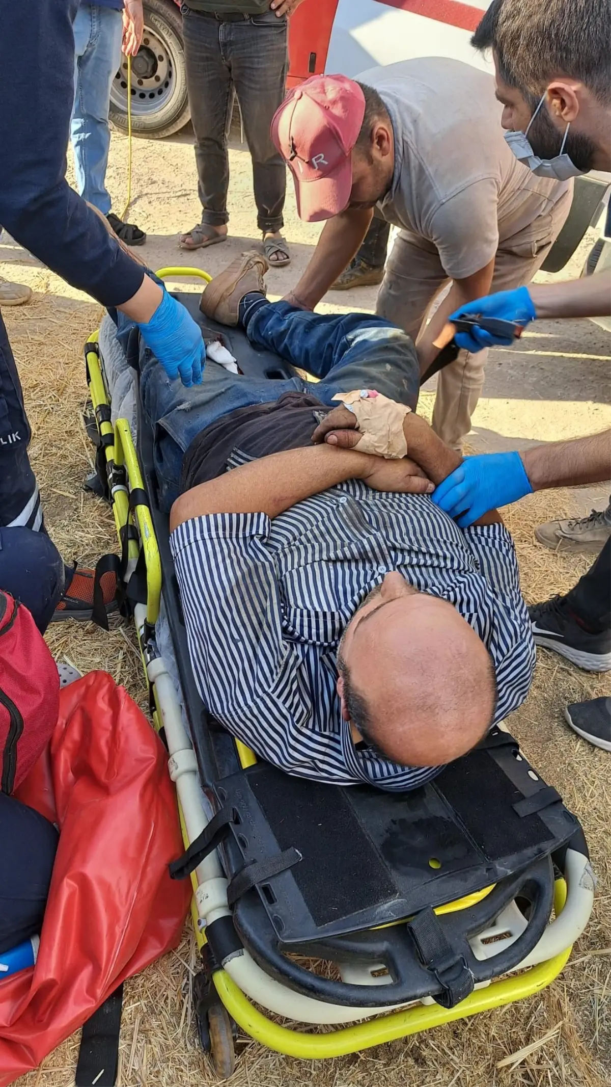 Nevşehir'de Mandırada İş Kazası: İşçi Yem Karma Makinesine Sıkıştı