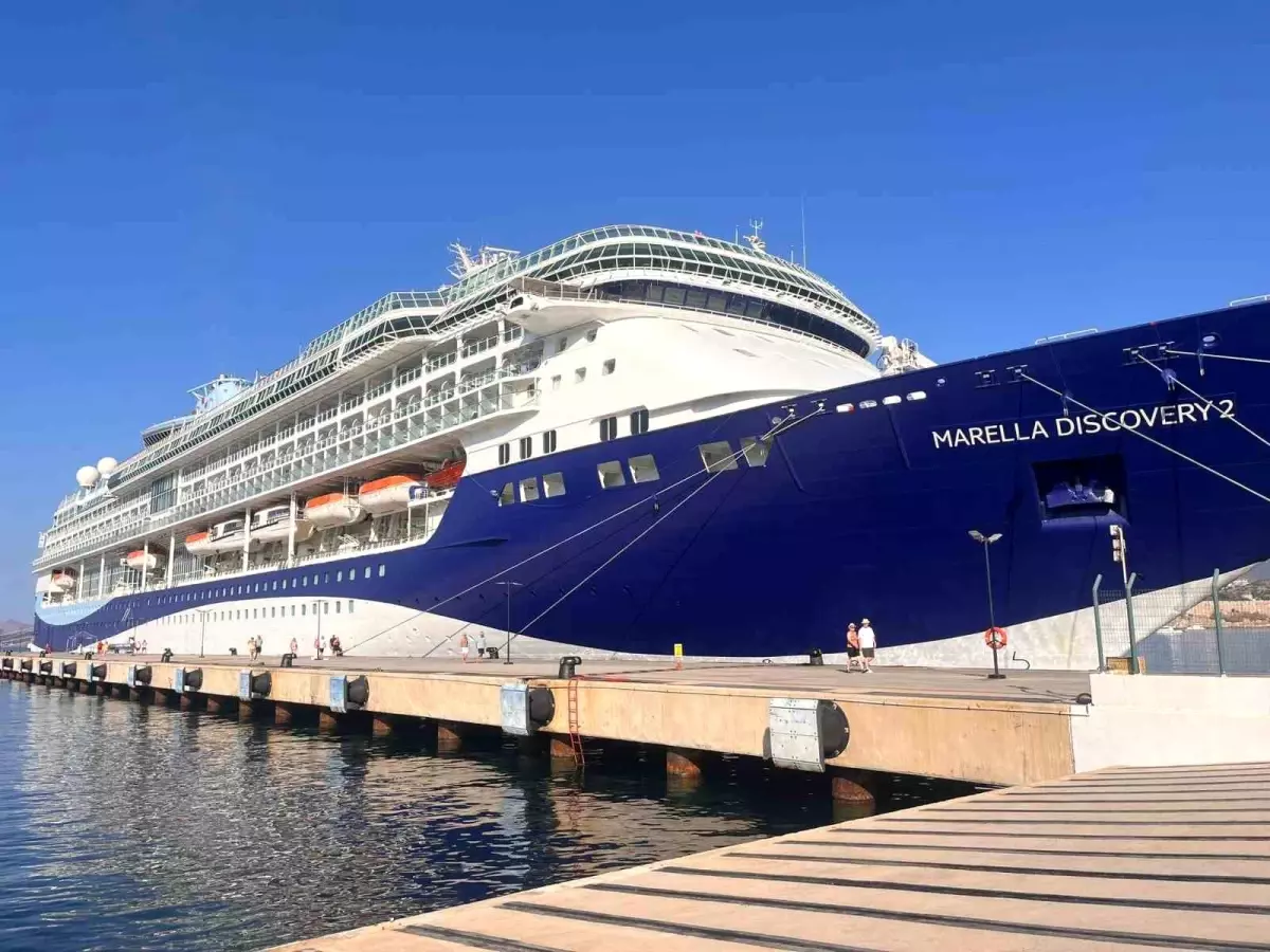 Marella Discovery 2 Gemisi Bodrum'a 1809 Yolcu Getirdi