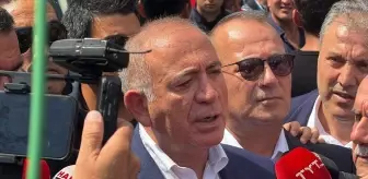 CHP il binasına gelen Gürsel Tekin: Şu bağıranların bir tanesi CHP'li değil