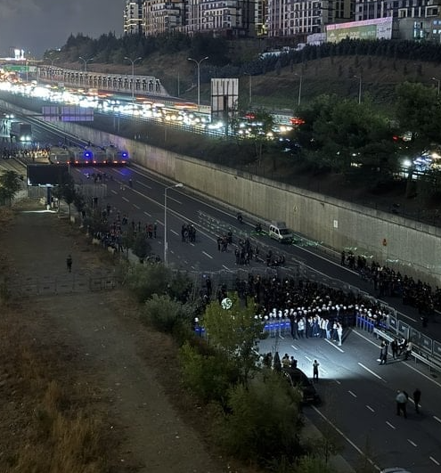 chp istanbul il binasi onunde tansiyon yuksek 19023866 5275 m