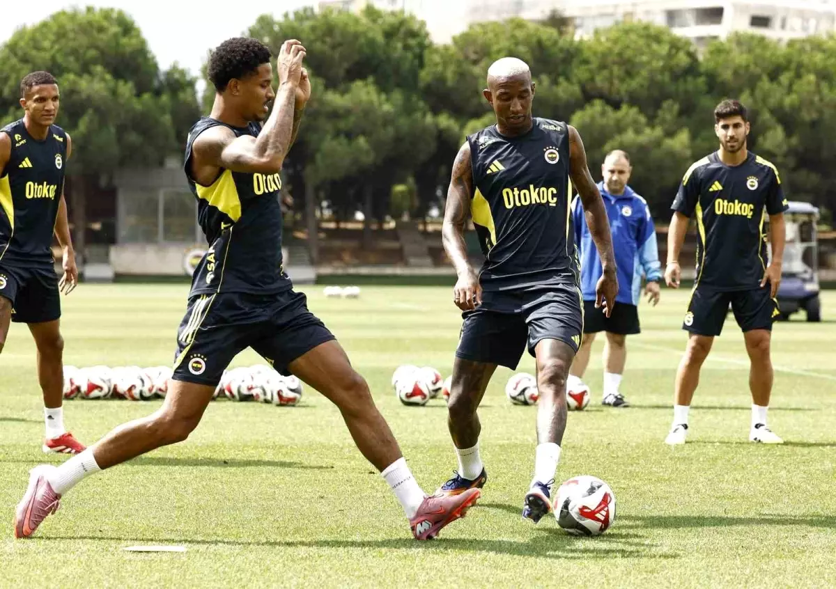 Fenerbahçe Trabzonspor Maçına Hazırlanıyor