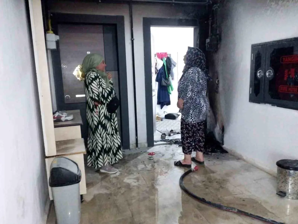 Gaziantep'te 5 Katlı Binada Yangın Çıktı