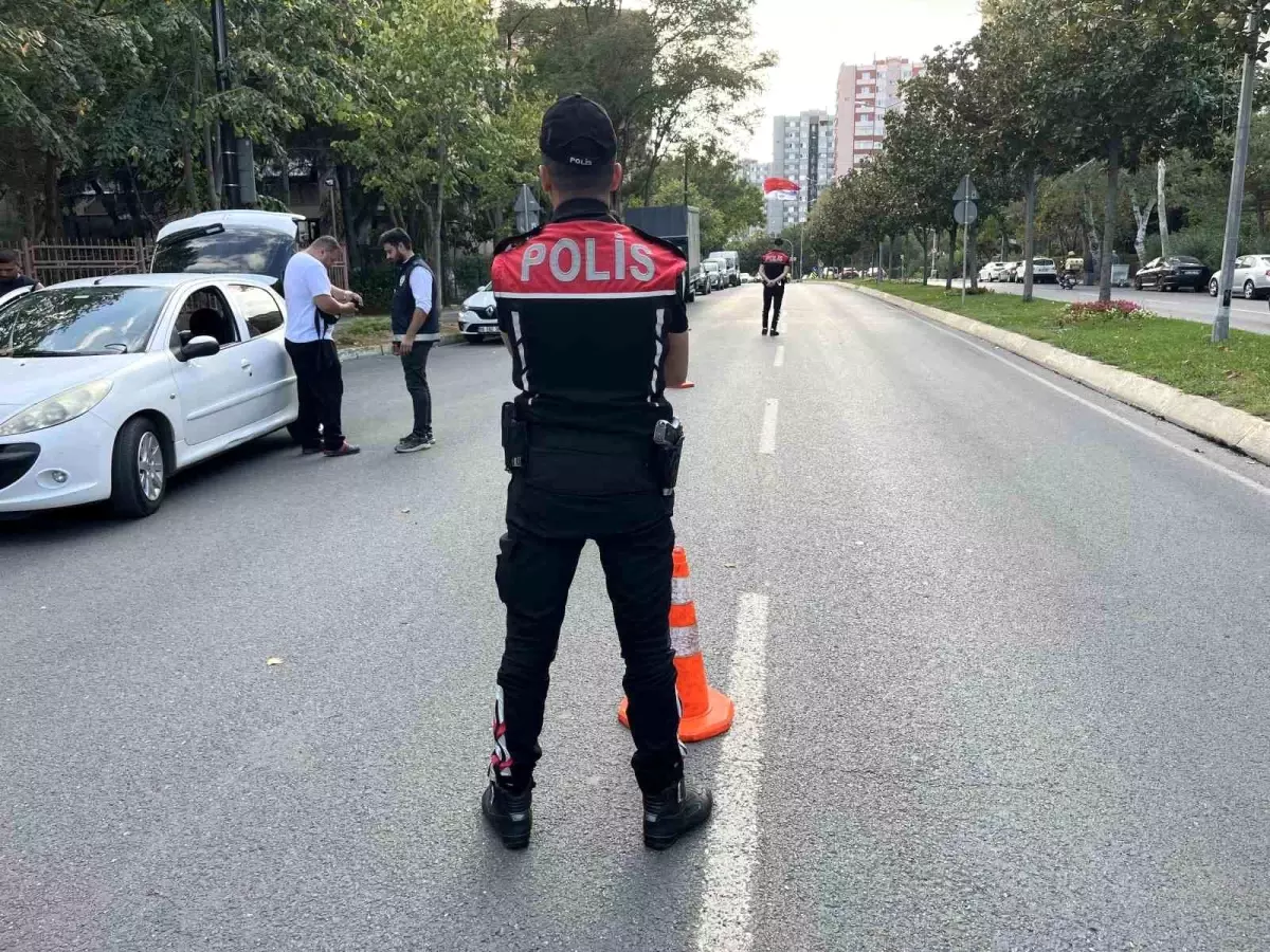 İstanbul'da Okul Önlerinde Güvenlik Denetimleri Başladı