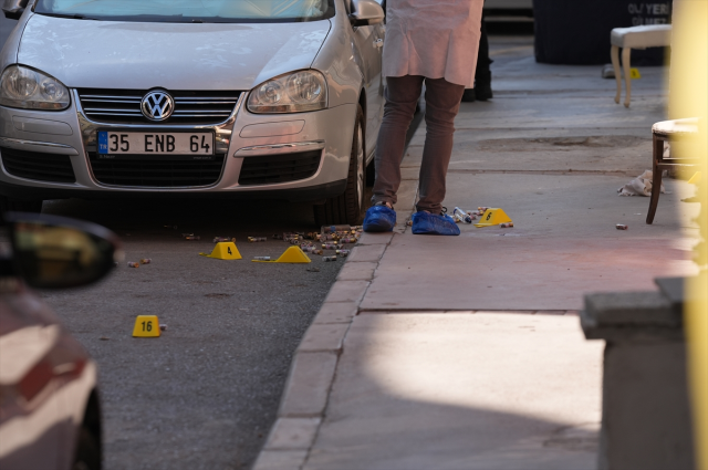 İzmir'de 2 polisimizi şehit eden saldırganın yakalanma anı: Üzerinde bomba var, vur abi vur