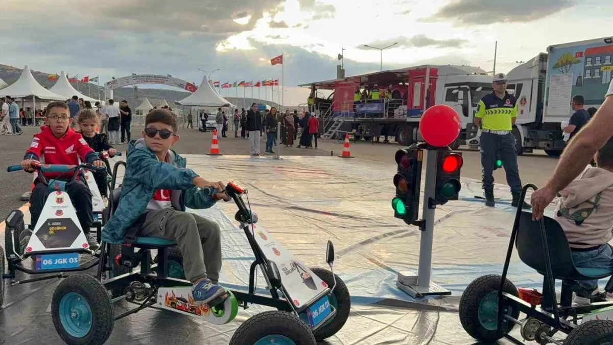 Afyonkarahisar'da Çocuklara Trafik Eğitimi