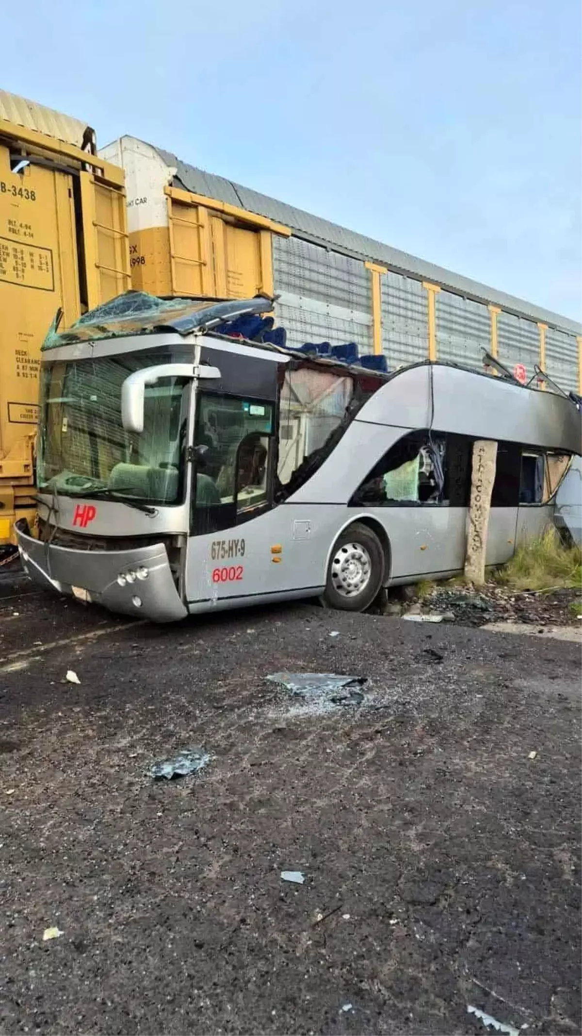 Meksika'da Tren ile Otobüs Çarpıştı: 8 Ölü, 45 Yaralı