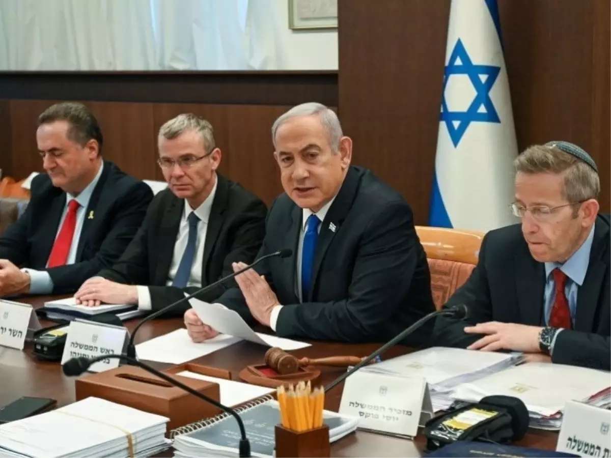Netanyahu, Gazze'den 100 Bin Filistinlinin Terk Ettiğini Açıkladı