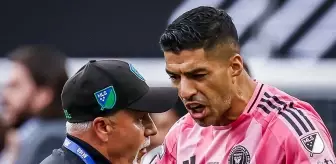 Rakibine tüküren Luis Suarez'e men cezası