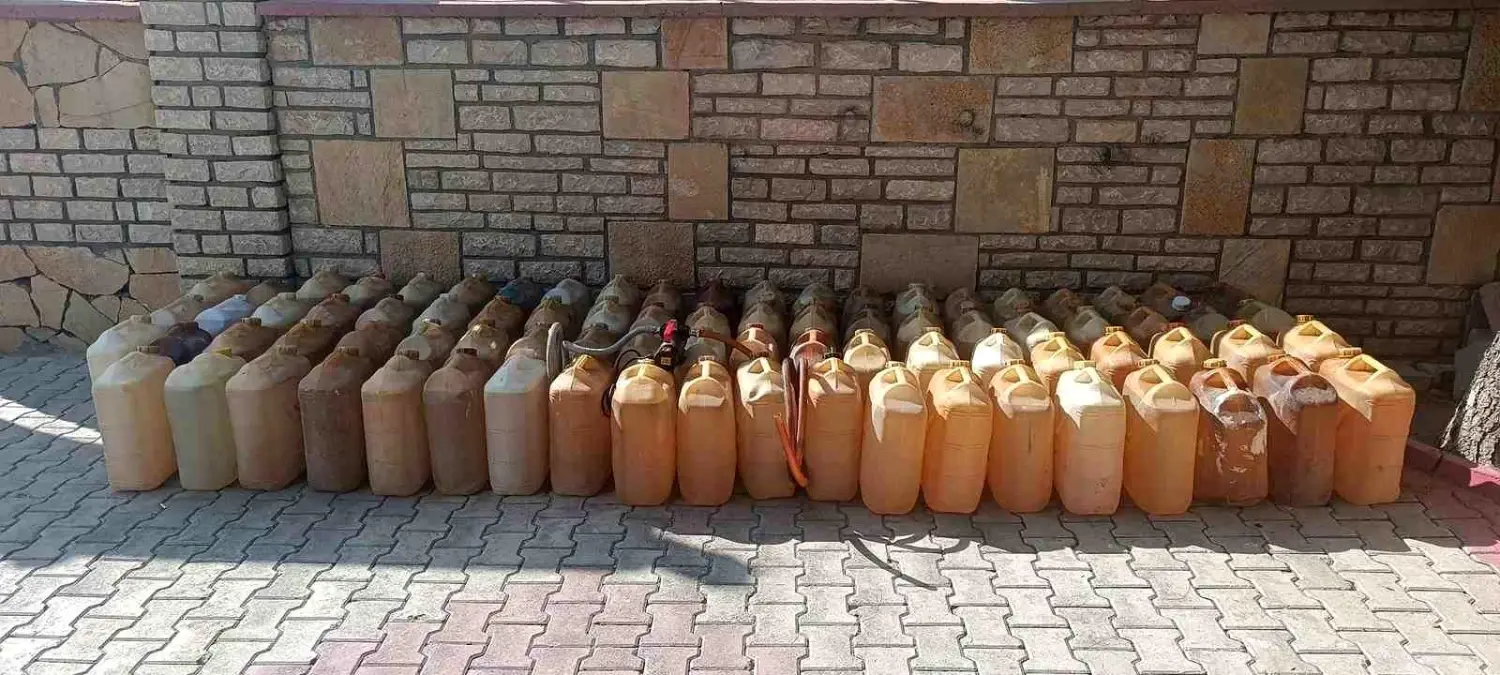 Van'da Gümrük Kaçağı Operasyonunda Çok Sayıda Malzeme Ele Geçirildi