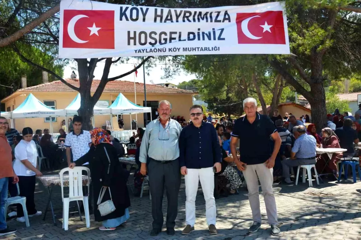 Edremit Kaymakamı Ahmet Odabaş, Yaylaönü Mahallesi'nde Hayır Yemeğine Katıldı