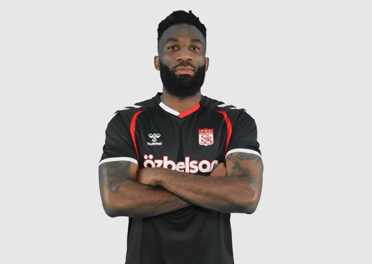 Sivasspor, Aaron Appindangoye ile Anlaştı