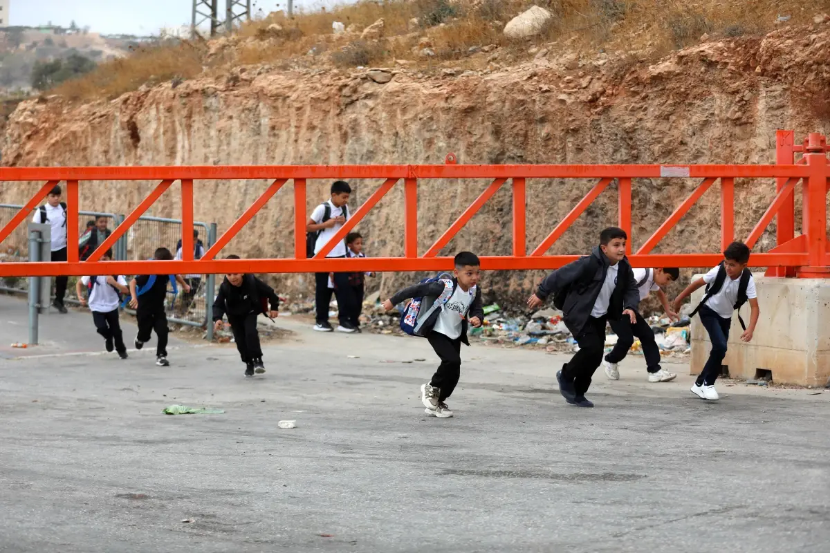 Batı Şeria'da Filistinli Öğrenciler Yeni Eğitim Yılına Başladı
