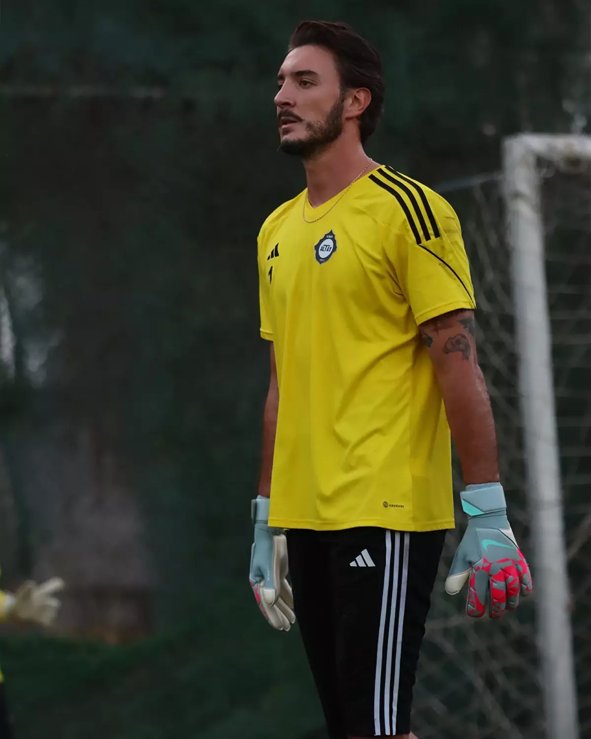 Altay'ın Kalecisi Ozan Evrim Özenç'in Durumu Ciddi