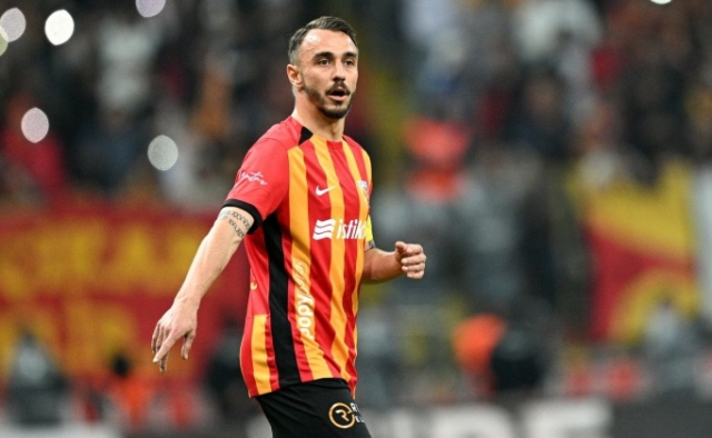 baskan acikladi besiktas tan 30 luk transfer 19027821 618 m