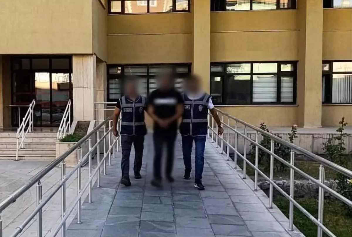 Burdur'da 13 Yıl 10 Ay Hapis Cezası ile Aranan Şahıs Yakalandı