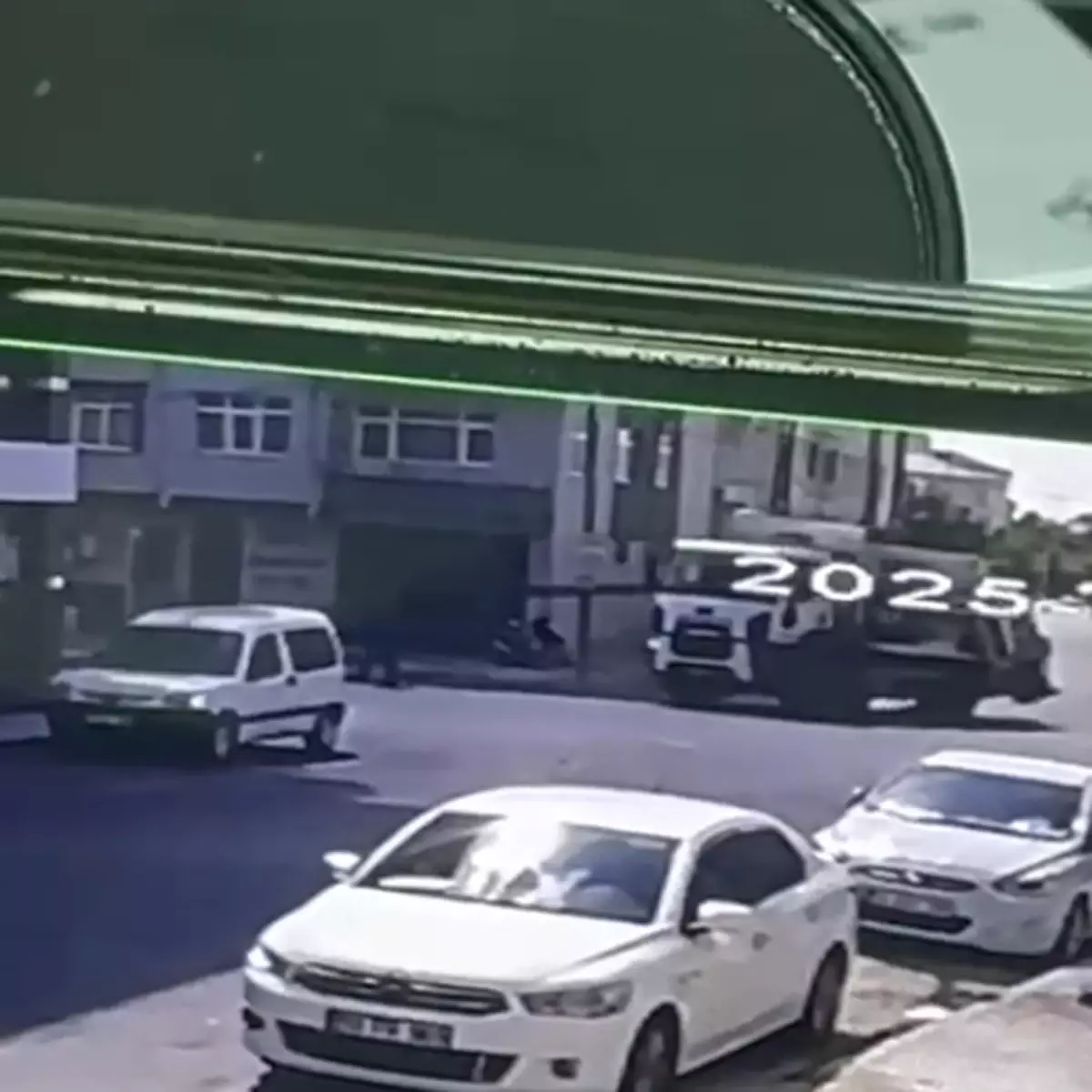 Yolda Çöp Kamyonuna Çarpan Yaşlı Adam Hayatını Kaybetti