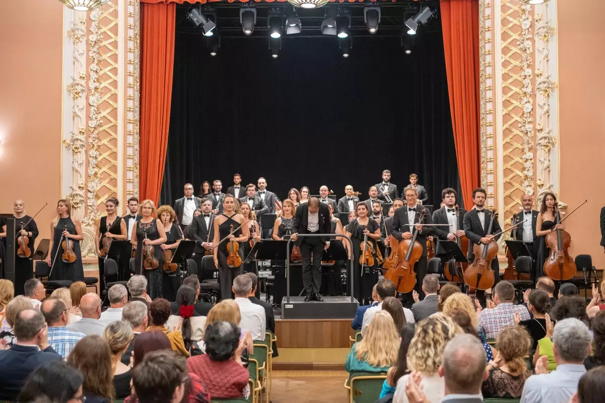 İstanbul Devlet Senfoni Orkestrası, Romanya'daki George Enescu Festivali'nde Sahne Aldı