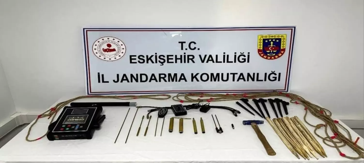 Eskişehir'de Kaçak Kazı Yapan 5 Şüpheli Suçüstü Yakalandı